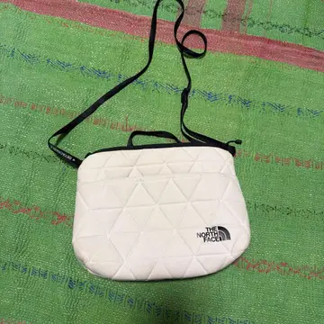 THE NORTH FACE 숄더백 화이트