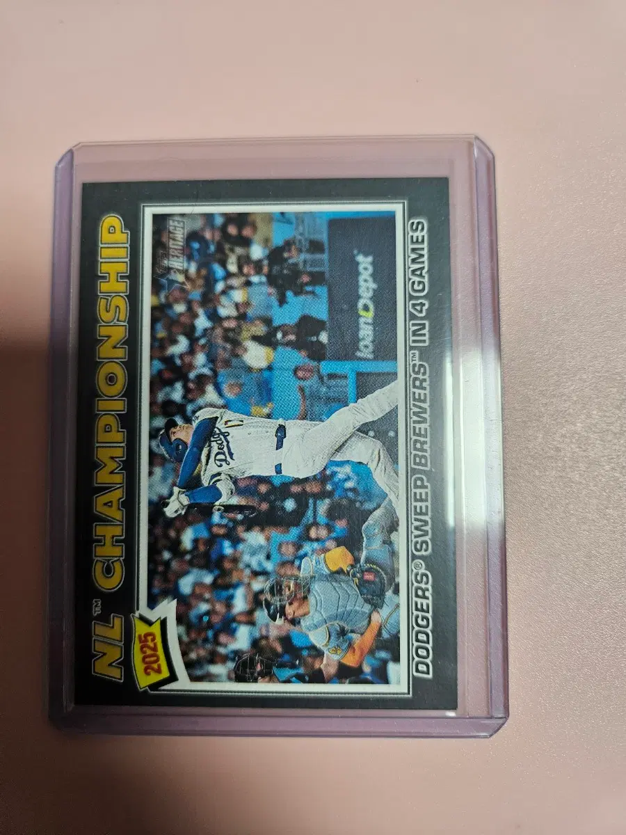 오타니 2026 Topps Heritage NL 챔피언 Dark Gray