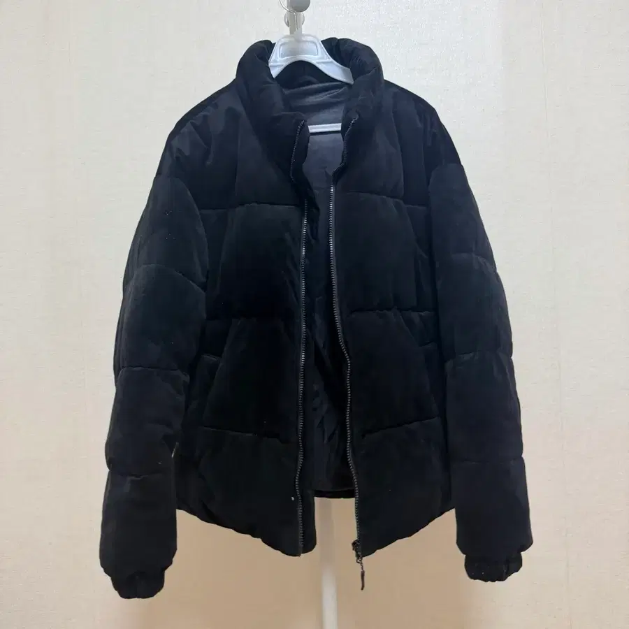 벨벳 패딩