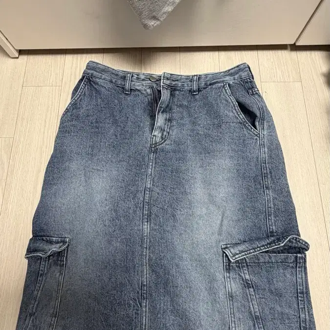 키미스 ootj 카고데님미디스커트