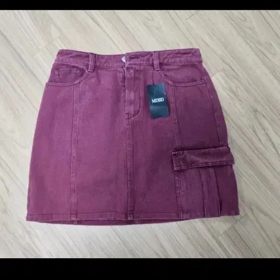 미쏘 버건디 카고 데님 치마
