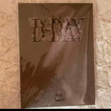 SUGA Agust D D-DAY 미니 포토북