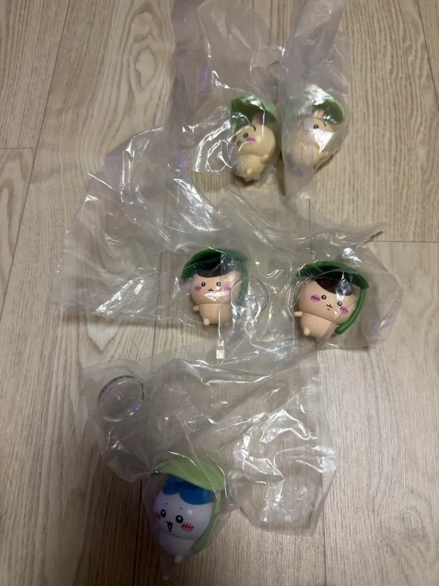 먼작귀 우산 피규어 판매 합니다!
