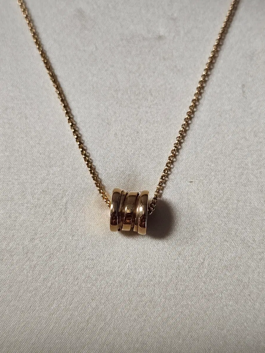 불가리 비제로원 목걸이 미니 로즈골드 목걸이 풀박스 18k