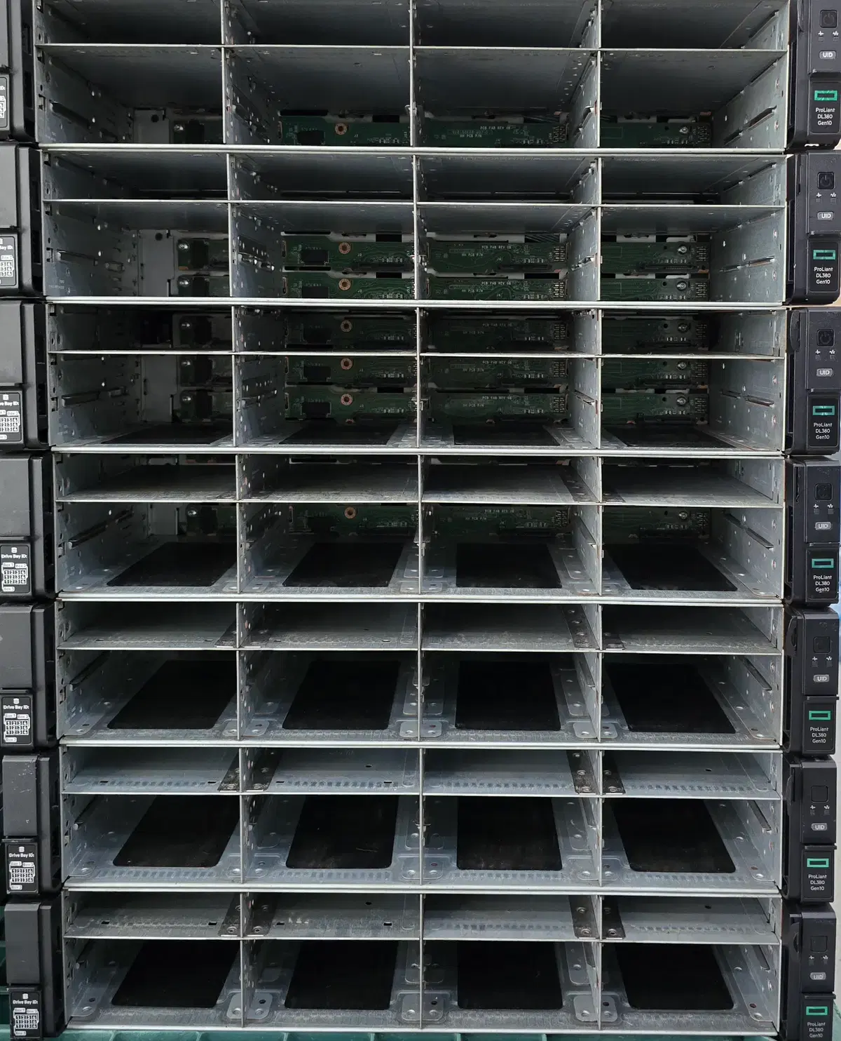 HP DL380 G10 LFF 12BAY / Silver 4114 싱글 [ P816i-a SR 컨트롤러] 베어본 스케일러블 중고서버