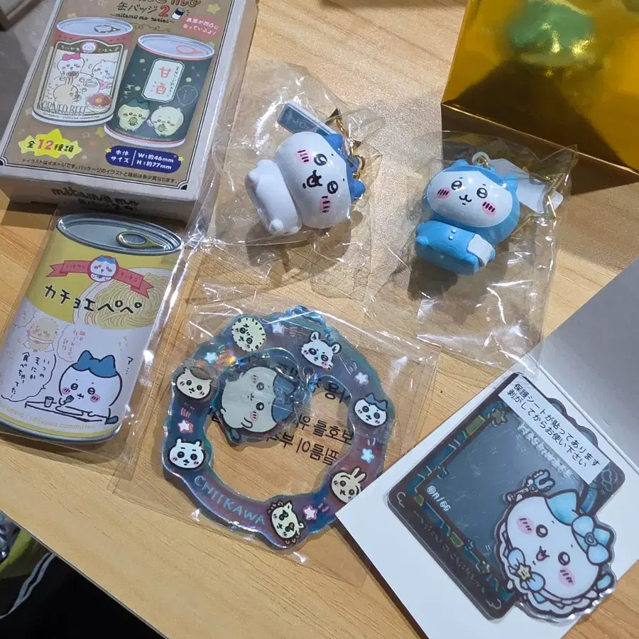 먼작귀 치이카와 하치와레 캔뱃지 키링 거울 스티커