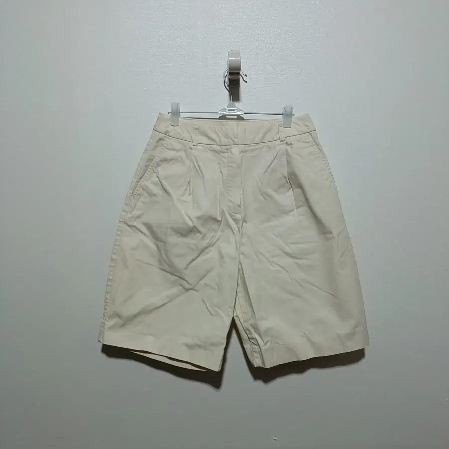 무신사스탠다드 여성 반바지 27 (26A1853)