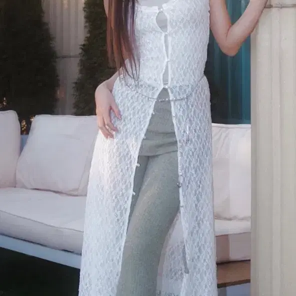 뉴얼린 Lace layered sleeveless Dress