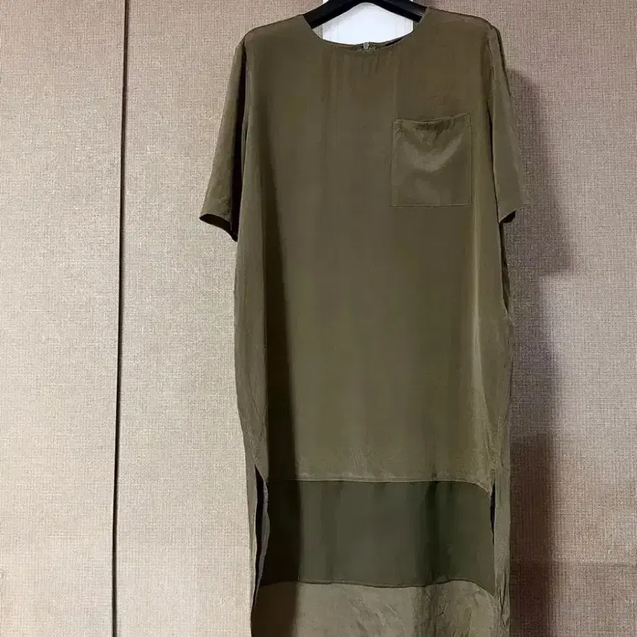 Dkny 실크 반팔 미니 원피스 카키 여름 포켓 블라우스 티셔츠 밑단 시스루 쉬폰 배색