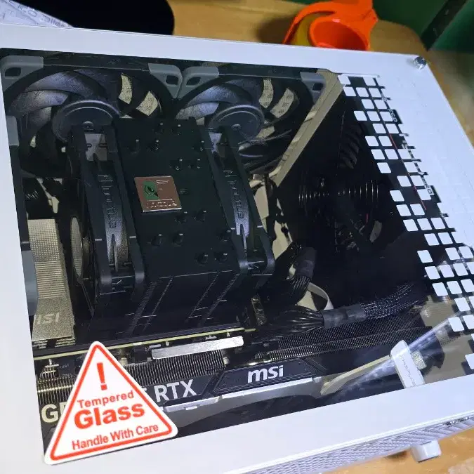 직거래)JONSPLUS Z20 화이트 M-ATX 미니타워 PC 케이스