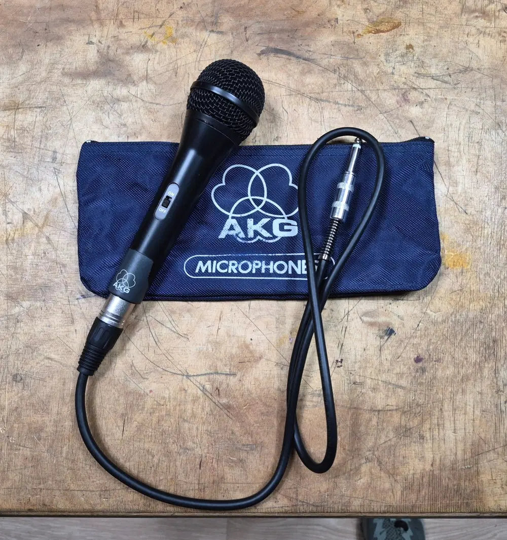 AKG 마이크