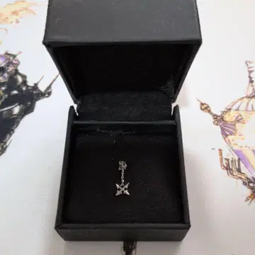 킹덤하츠 실버 귀걸이 록사스
