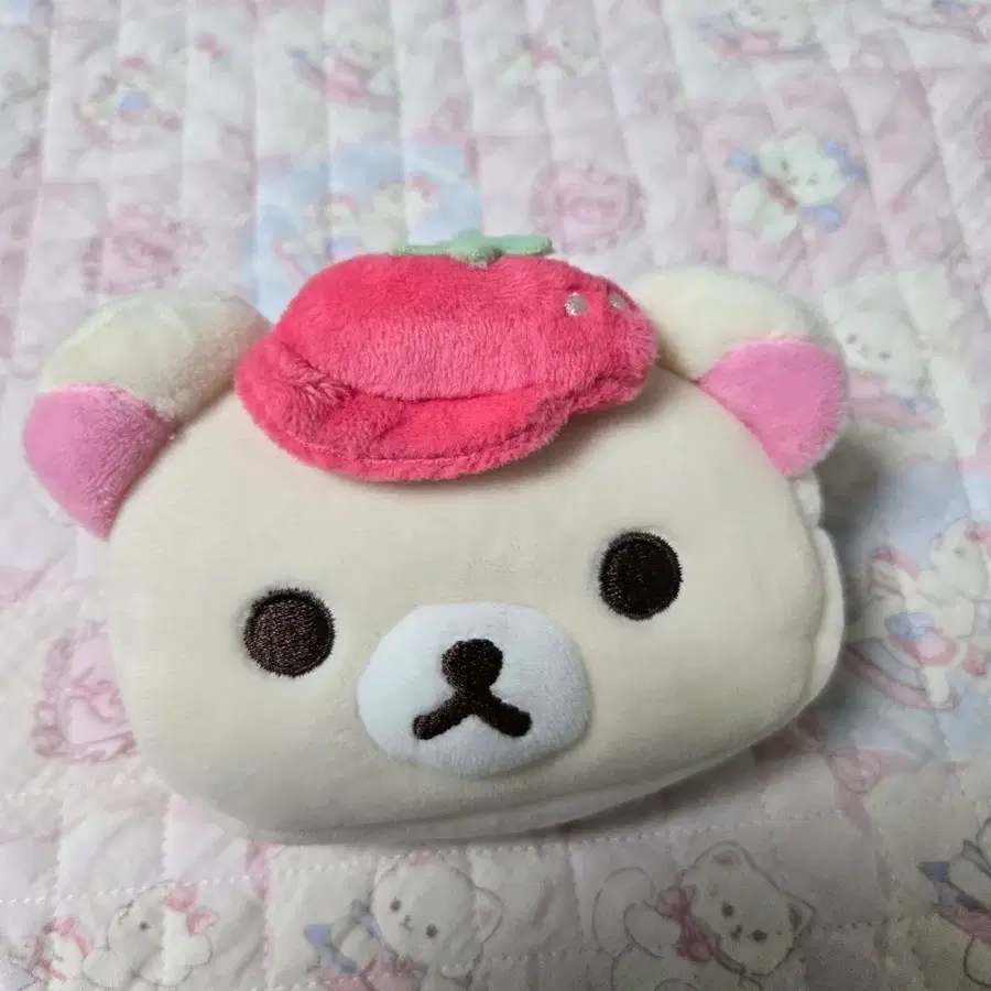 코리락쿠마 딸기파우치