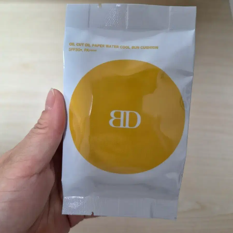 블랑두부 오일컷 선쿠션 SPF50+ PA++++