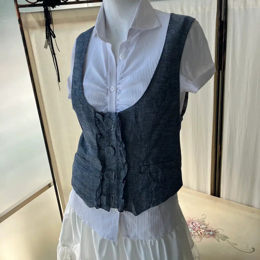 jpn vintage denim frill vest