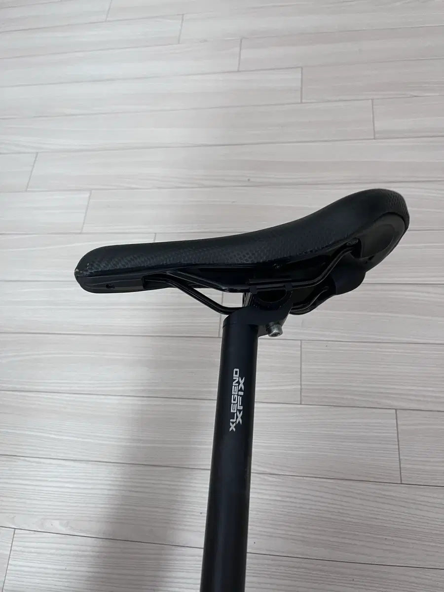 싯포스트 안장포함