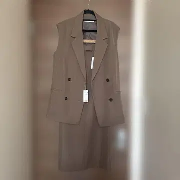 NANO universe 셋업 베스트 스커트 베이지