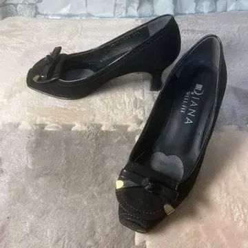 [새상품급] 다이애나 웨일핏 리본 펌프스 블랙 21.5cm EE