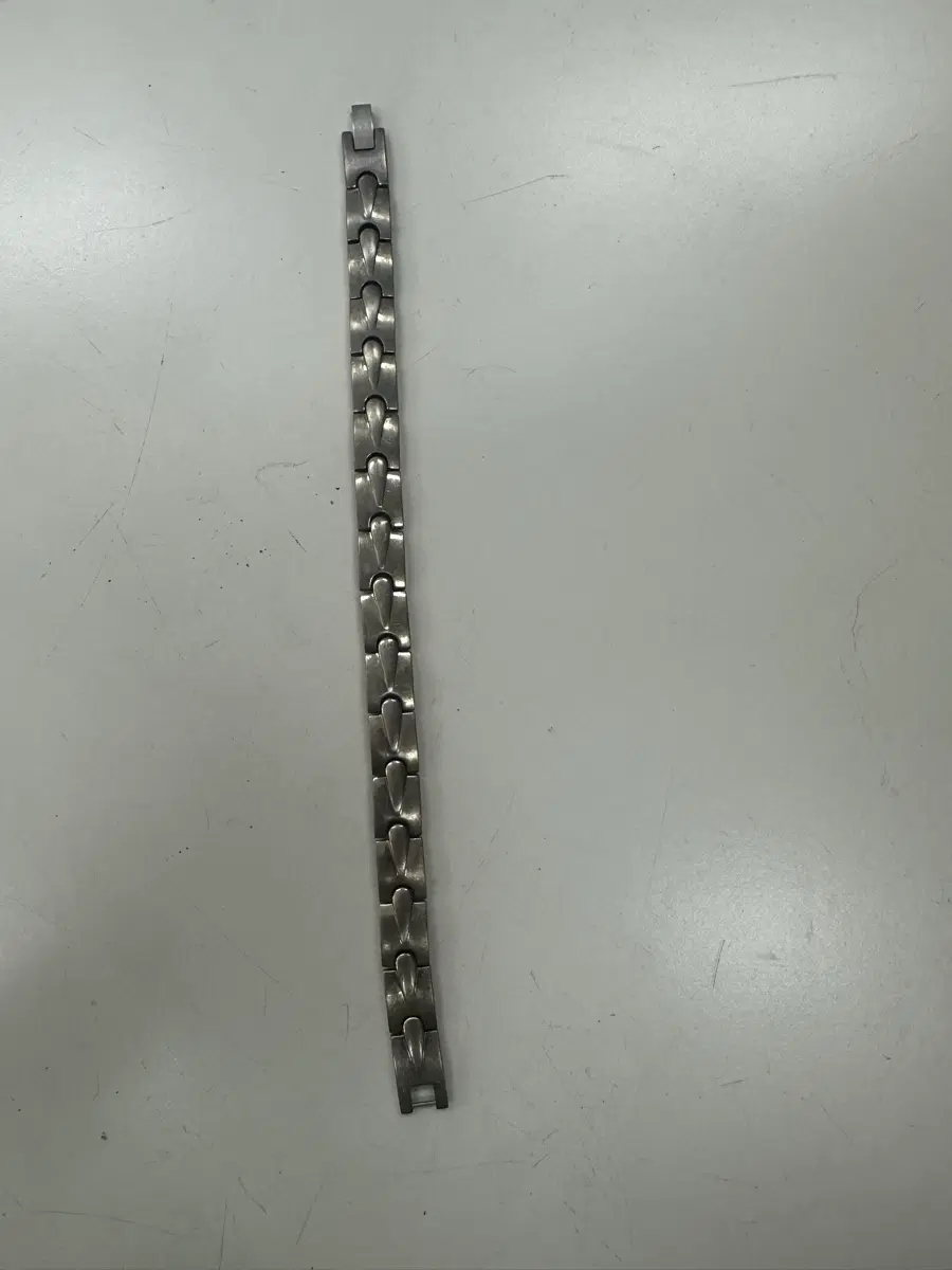 [해피콜] 메탈 건강 게르마늄 패션 팔찌 (폭 1.02cm x 길이 21cm) 남성 여성 공용 데일리 패션 팔찌 팝니다