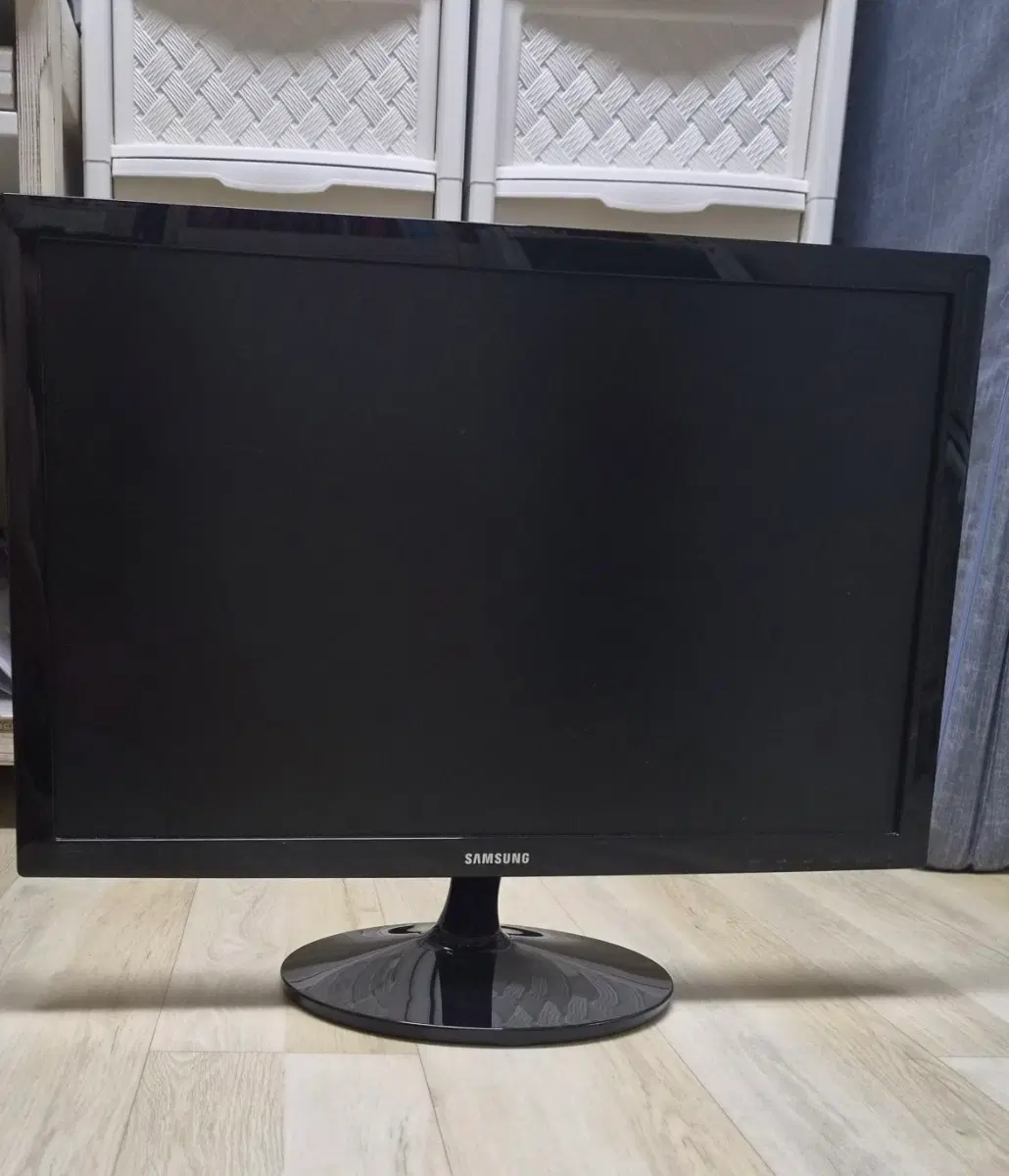 삼성 모니터 LS24D300HLS