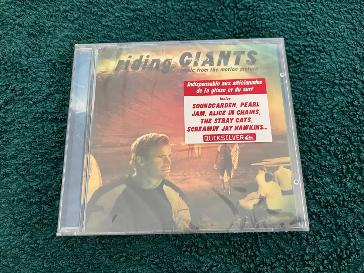 빅 웨이브 서핑의 역사와 문화 서퍼들의 도전 정신을 다룬 다큐 영화 파도타기 Riding Giants OST 영화음악 초판 미개봉 CD 퀵실버