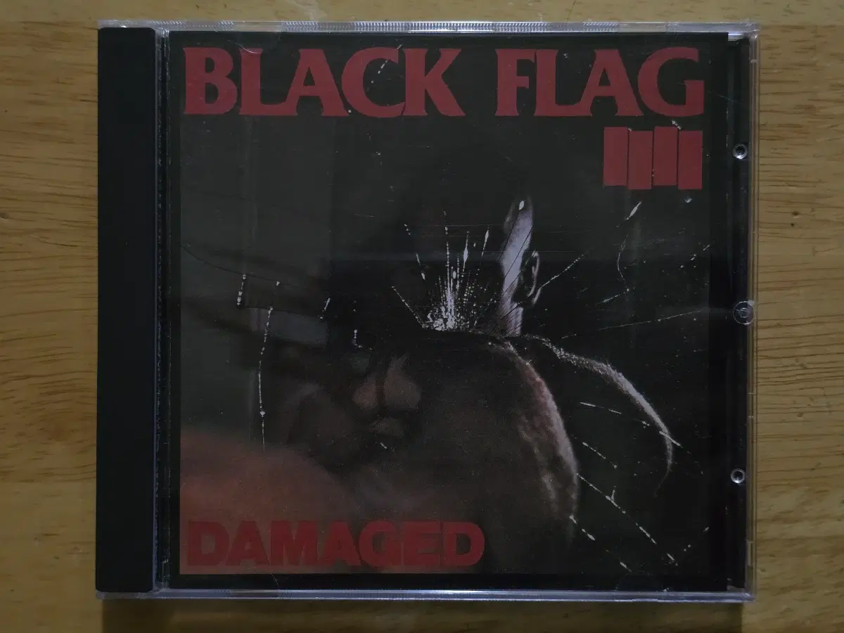 CD 음반 BLACK FLAG 블랙 플래그 - Damaged 미국반