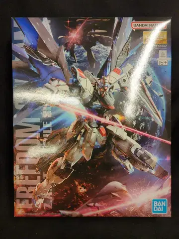 BANDAI SPIRITS MG 1/100 반다이남코판 프리덤 건담 Ver2.0/15+ 표기