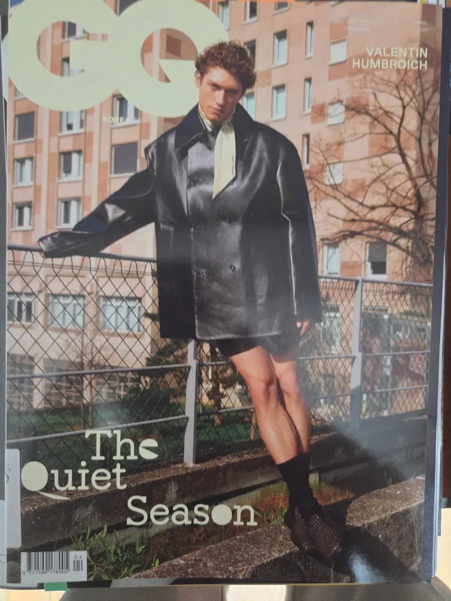 GQ 코리아 2026년 5월호 발렌틴 훔브로이히