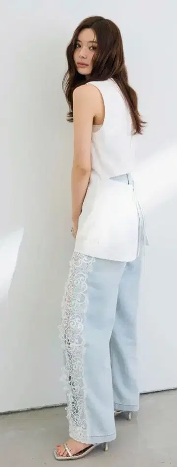 Frene 레이스 사이드 라인 데님 팬츠