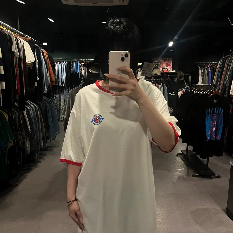 (877) VTG 빈티지 로고 프린팅 소매 컬러 디테일 반팔 티