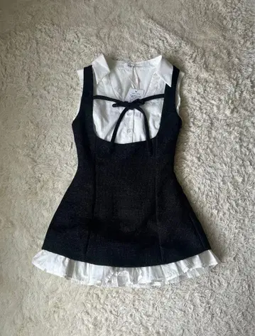 [ 미사용 ] Darich 클래시컬 도킹 프릴 미니 원피스