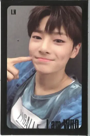 StrayKids I am WHO? I.N 트레이딩 카드 검은색 테두리