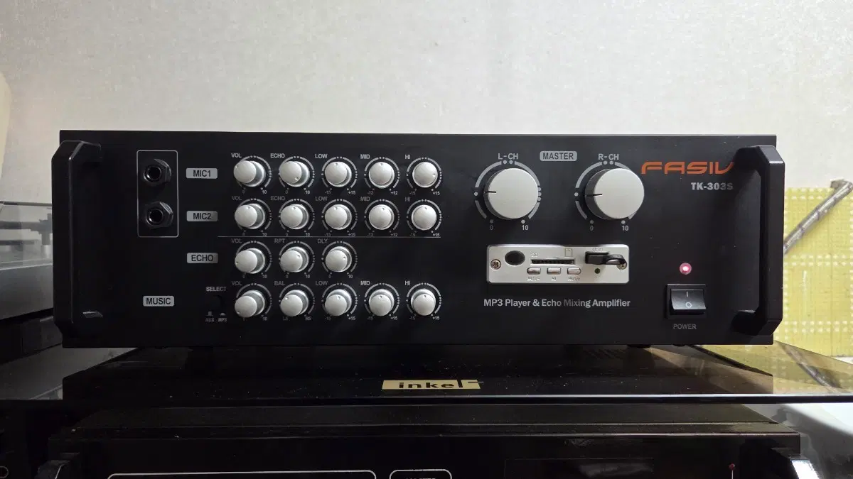 FASIV TK-303S는 USB 및 SD 카드 앰프