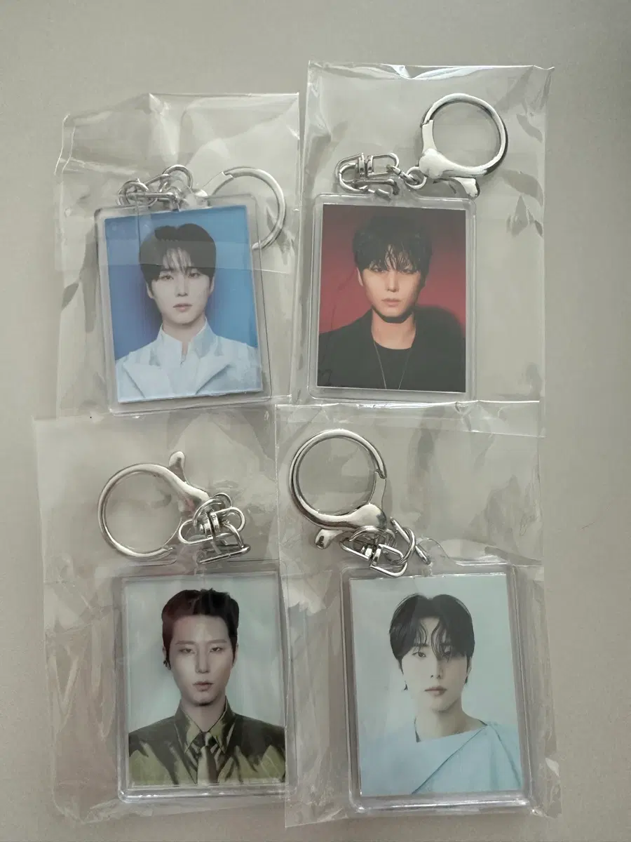 데이식스 영케이 초회 키링
