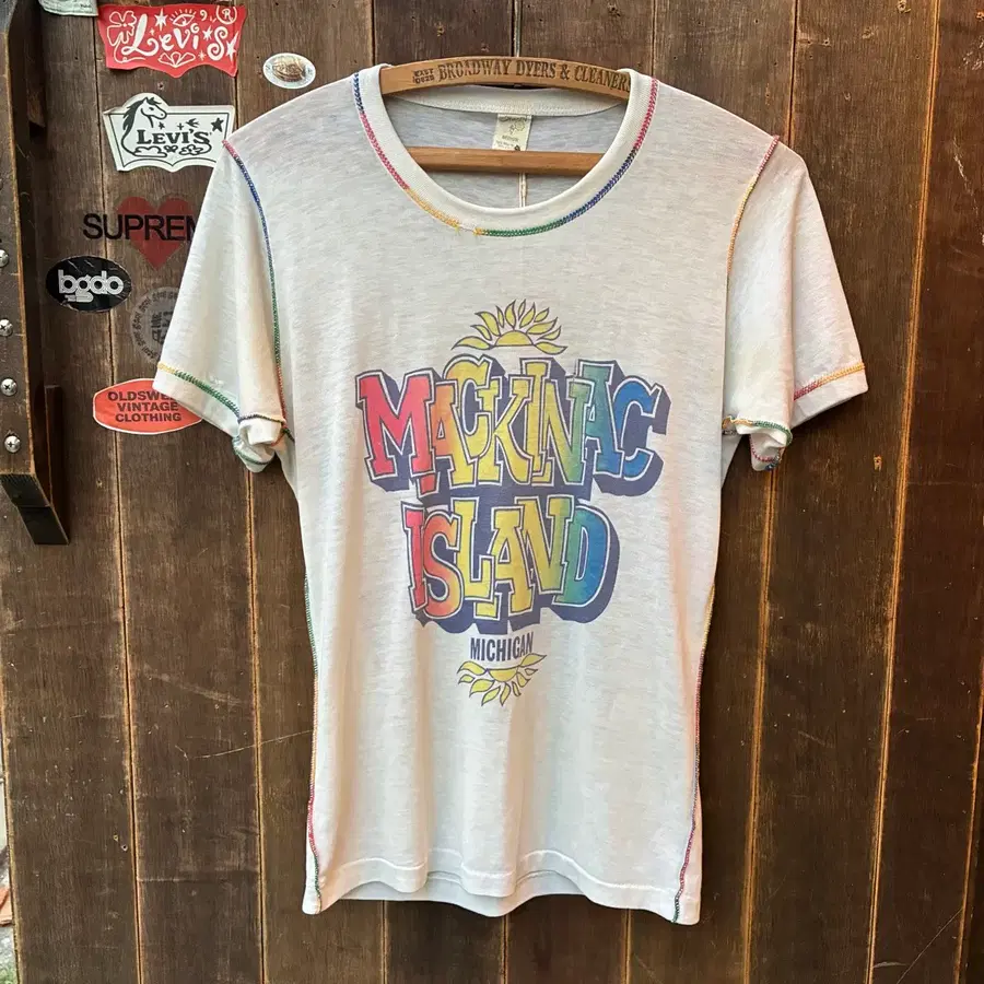 80s Mackinac Island Rainbow Stitch Souvenir T-Shirt Made in USA