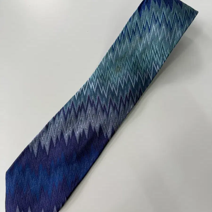 미쏘니 (Missoni) 실크 넥타이 8.3cm