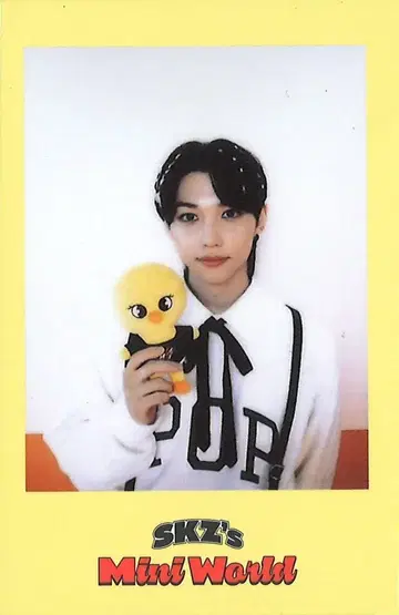 StrayKids MINI WORLD FELIX 2023 시즌 그리팅 노랑/POB