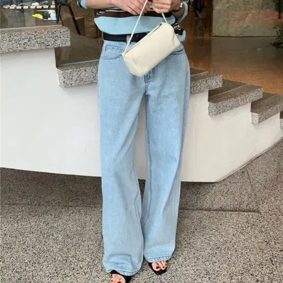 러브미우아티즌팬츠구해요