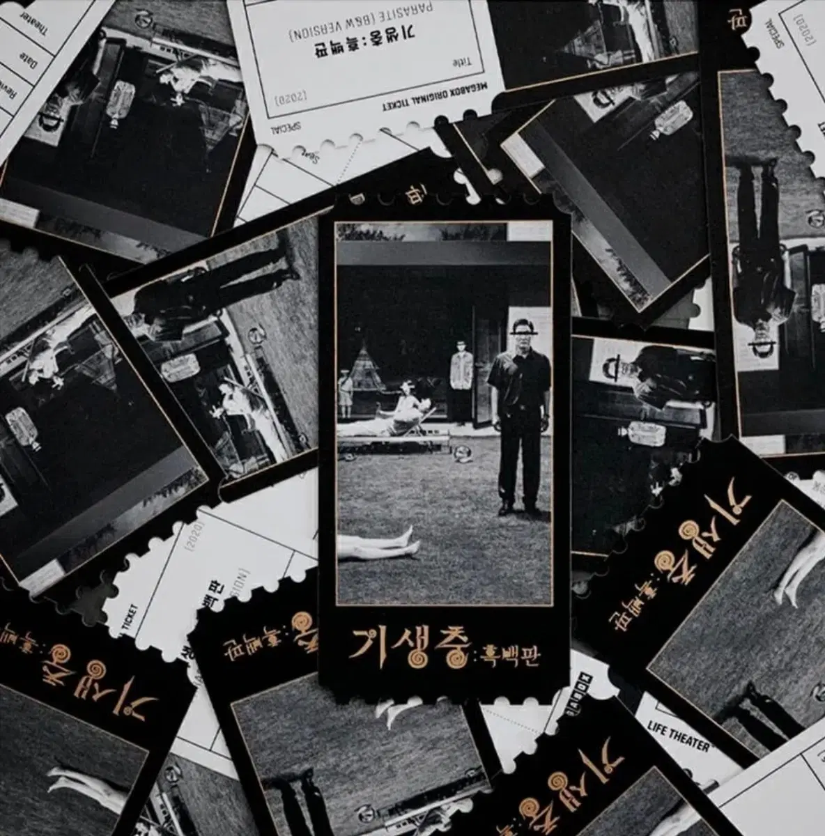 기생충 흑백판 오리지날 티켓 오티 팝니다.