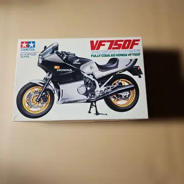 타미야 1/12 혼다 VF750F 프라모델