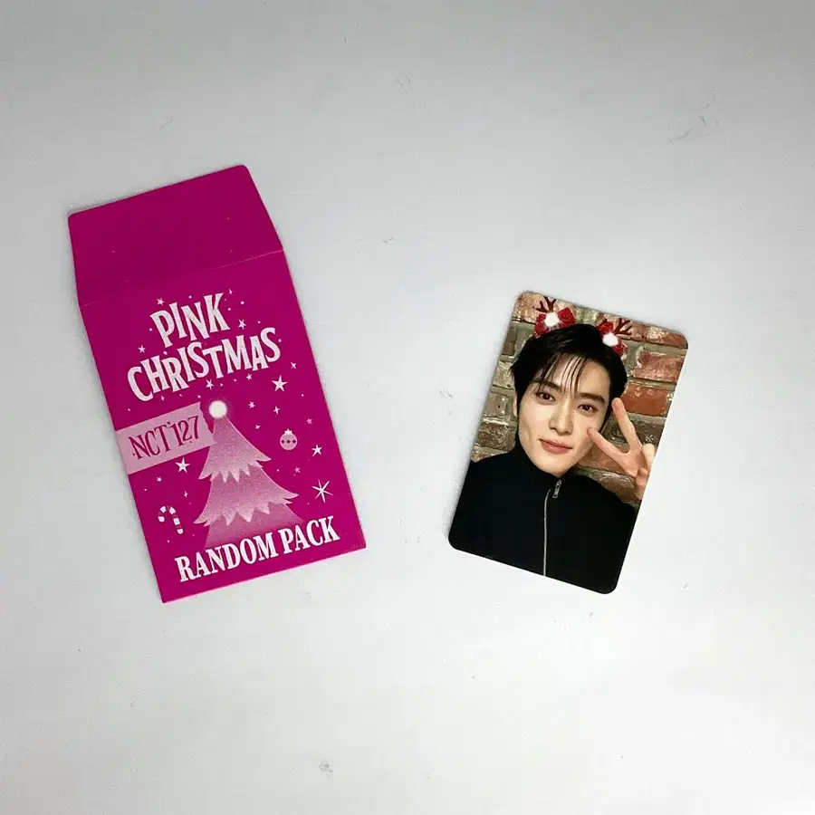 엔시티127 재현 2023 핑크 크리스마스 포토카드 포카 2 NCT127 JAEHYUN 2023 PINK CHRISTMAS PHOTOCARD 2
