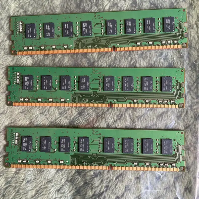 삼성 DDR4 8GB 3개 세트