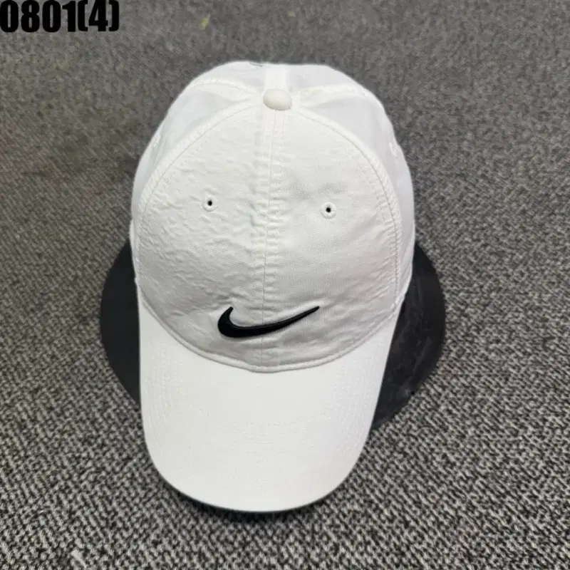 나이키 스우시 캡 모자 화이트