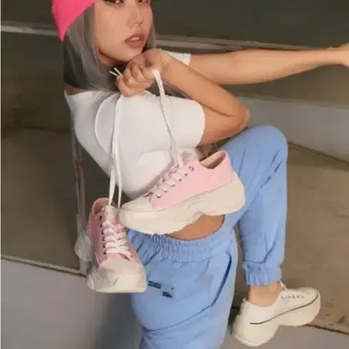 젝시믹스 x 로우 캔버스 핑크 스니커즈 새상품 / 250