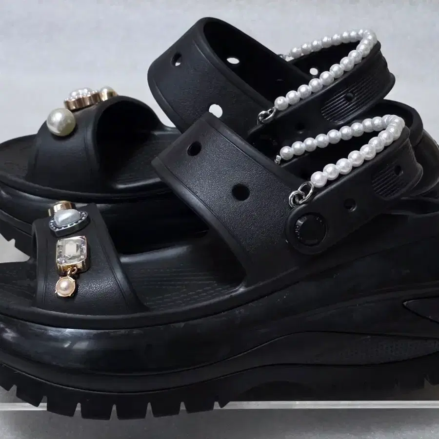 크록스 CROCS 클래식 메가 크러쉬 클로그 샌들 키높이 여성용 250~255
