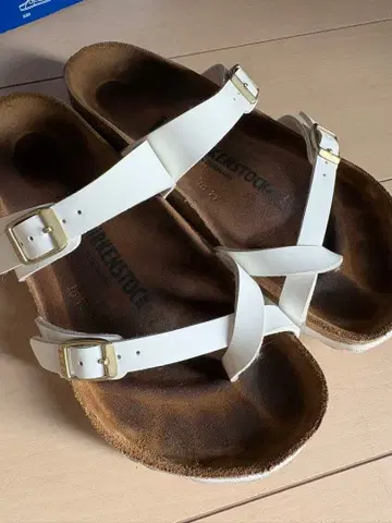 BIRKENSTOCK 샌들 화이트 38