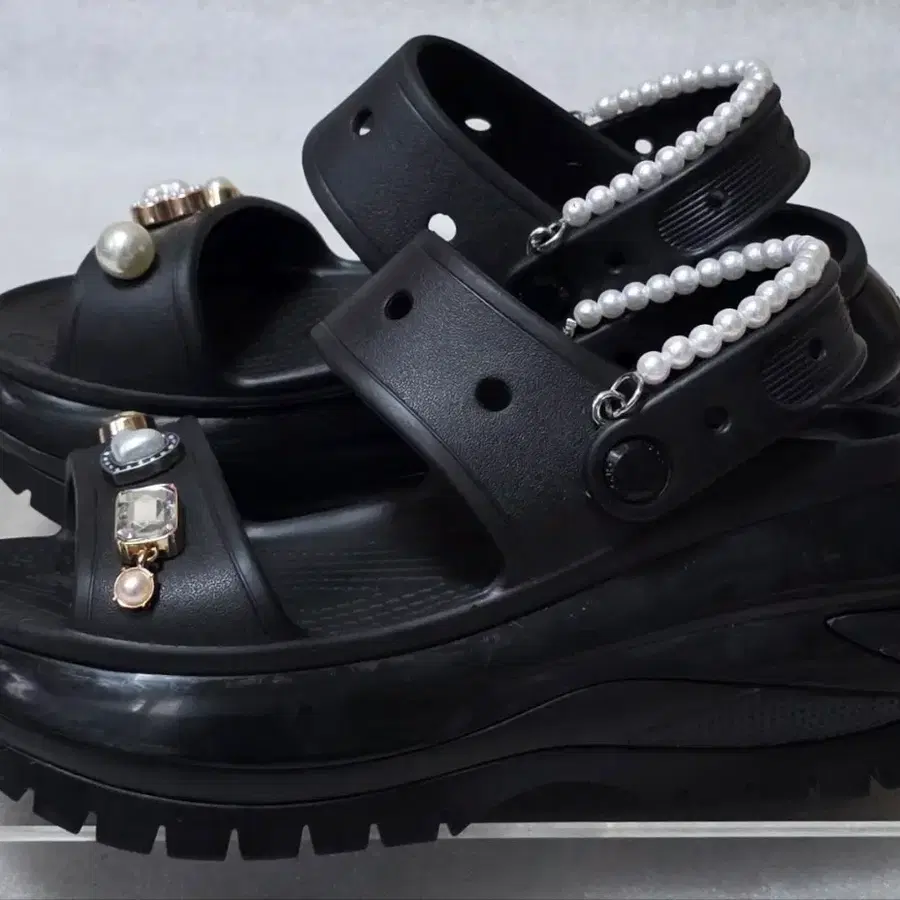 크록스 CROCS 클래식 메가 크러쉬 클로그 샌들 키높이 여성용 250~255