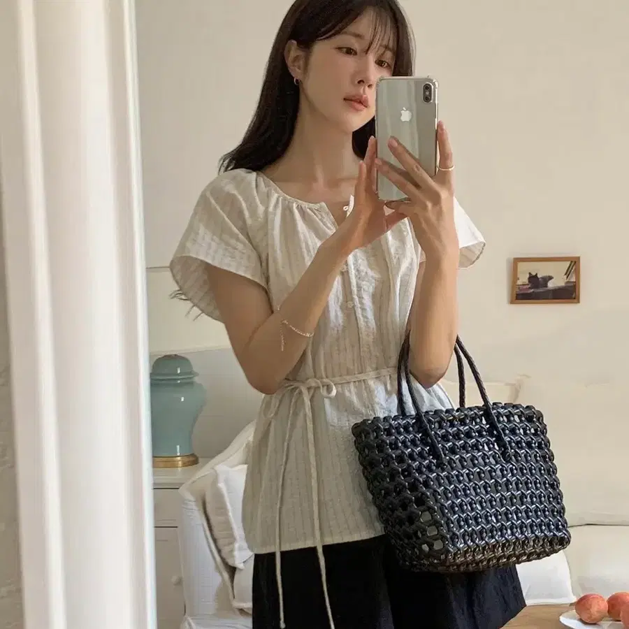 퓨어다 스트랩 블라우스(한번착용)