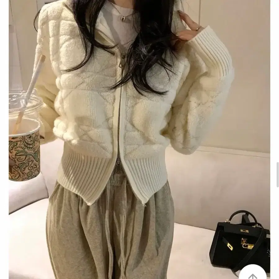 퀼팅 덤블 집업 가디건 아이보리