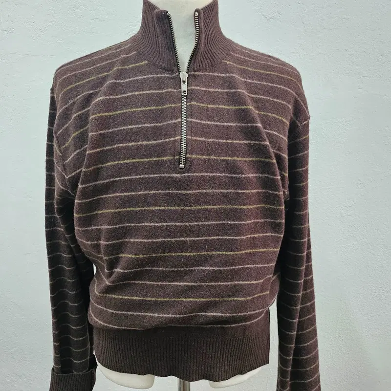 INVIDIA 니트 남 100 J6627